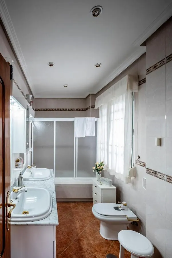 Villa Vivienda Turística Rural Mari Carmen Baeza Сasa de vacaciones