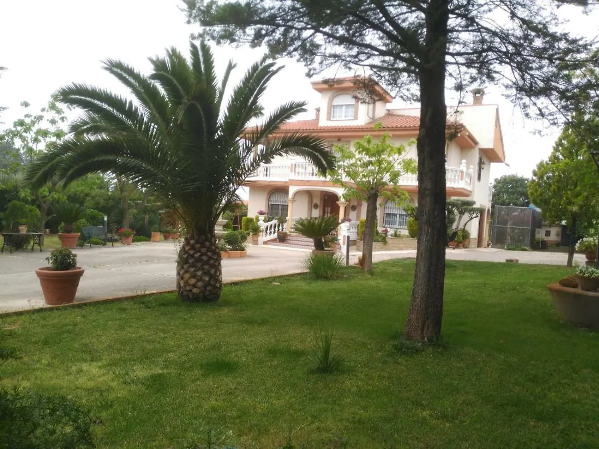 Villa Vivienda Turística Rural Mari Carmen Baeza Сasa de vacaciones