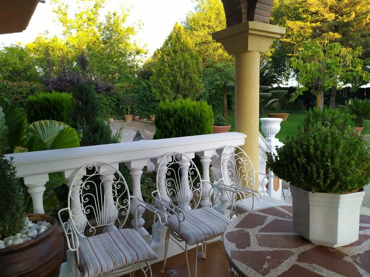Dom wakacyjny Willa Vivienda Turistica Rural Mari Carmen Baeza Hiszpania